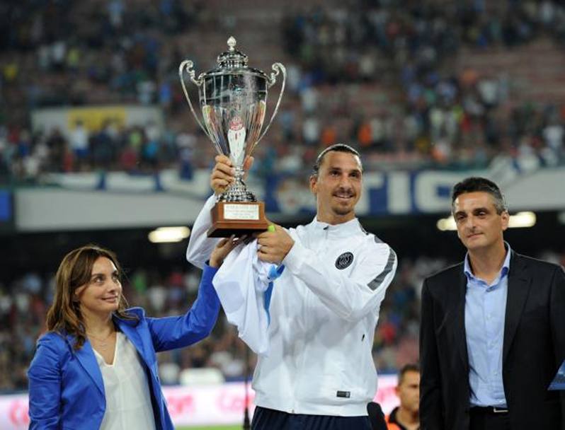 A fine partita capitan Ibra solleva il trofeo Acqua Lete 2014 (Getty Images)